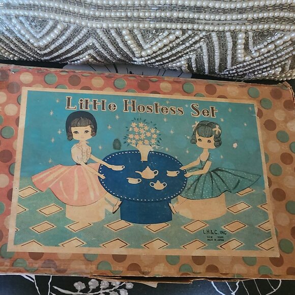 LITTLE HOSTESS SET VINTAGE CHILDS PORCELAIN TEA SET - Picture 1 of 5